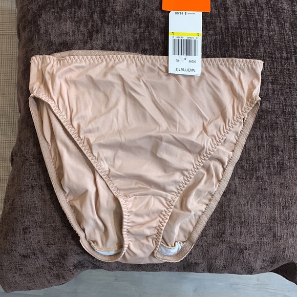 Warner's Intimates & Sleepwear Warners High Cut Womens Briefs